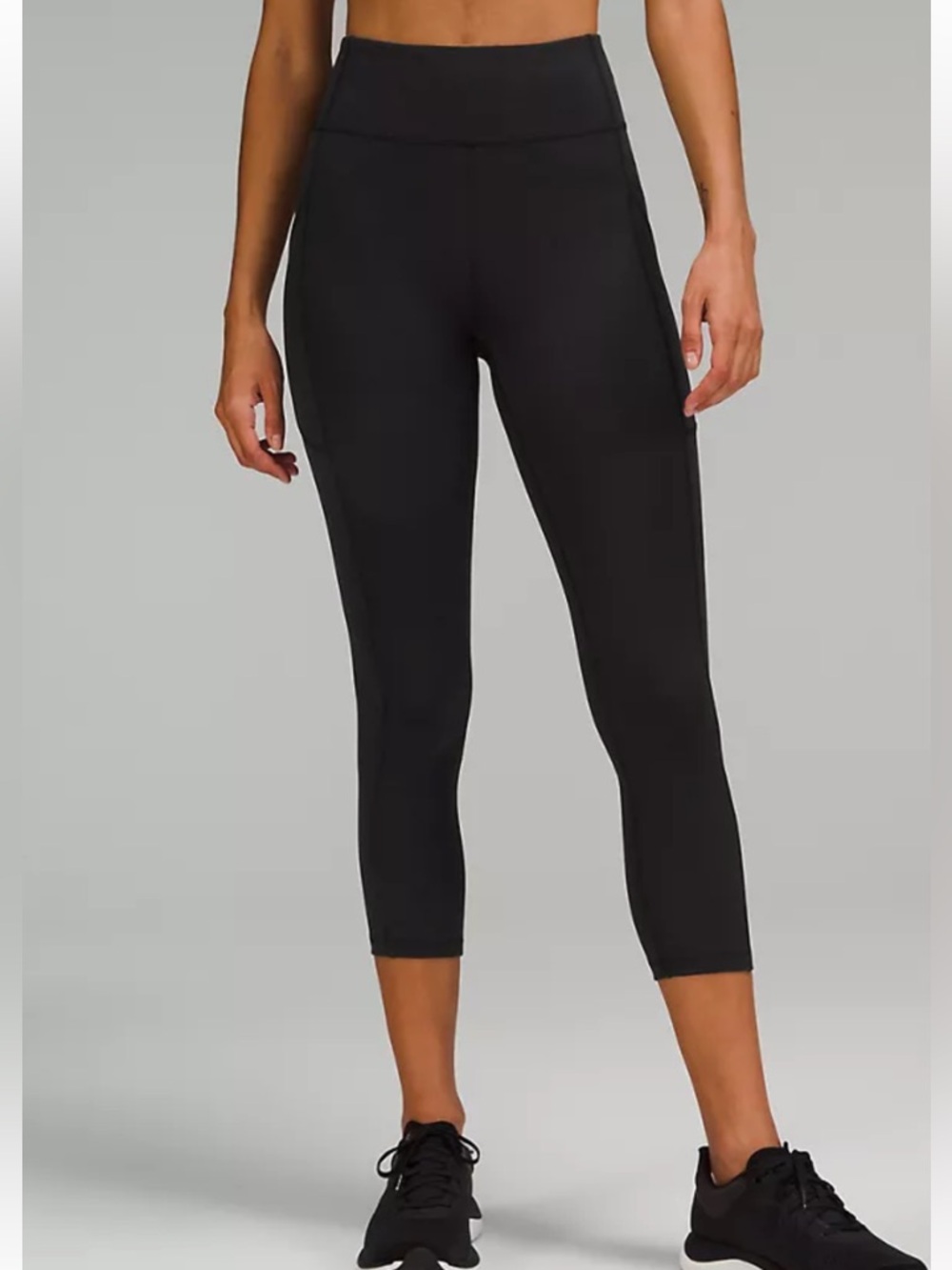 Lululemon Invigorate High-Rise Crop 23"